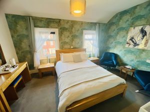 Maple Room Superior Side Seaview